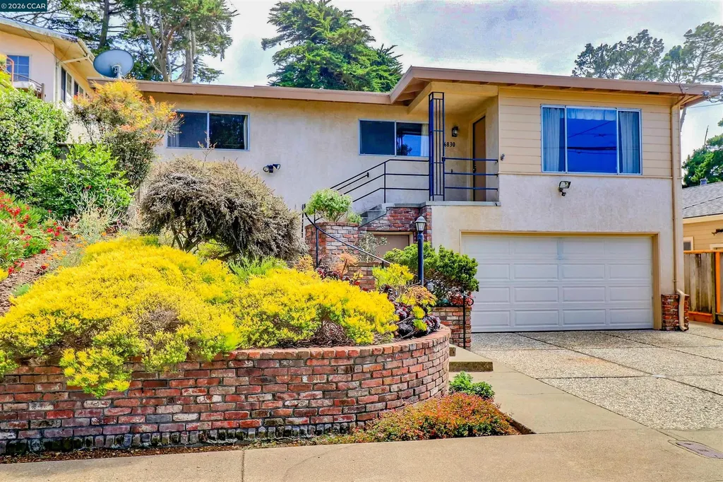6830 Del Monte Avenue Richmond CA 94805
