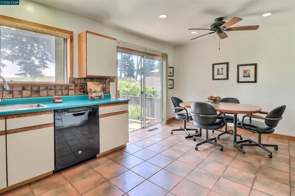6830 Del Monte Avenue Richmond CA 94805