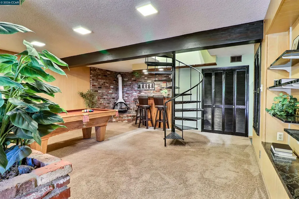 6830 Del Monte Avenue Richmond CA 94805
