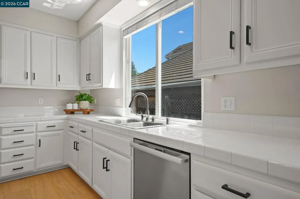 5003 Raven Way Clayton CA 94517