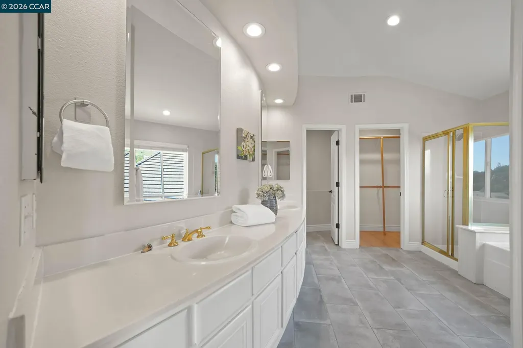 5003 Raven Way Clayton CA 94517