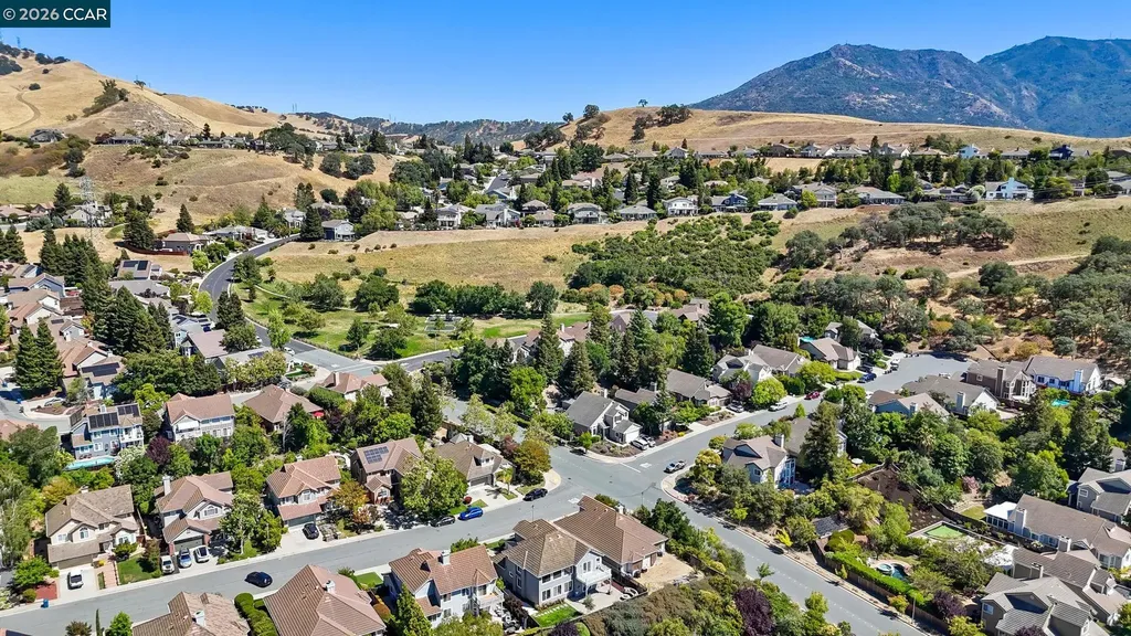 5003 Raven Way Clayton CA 94517