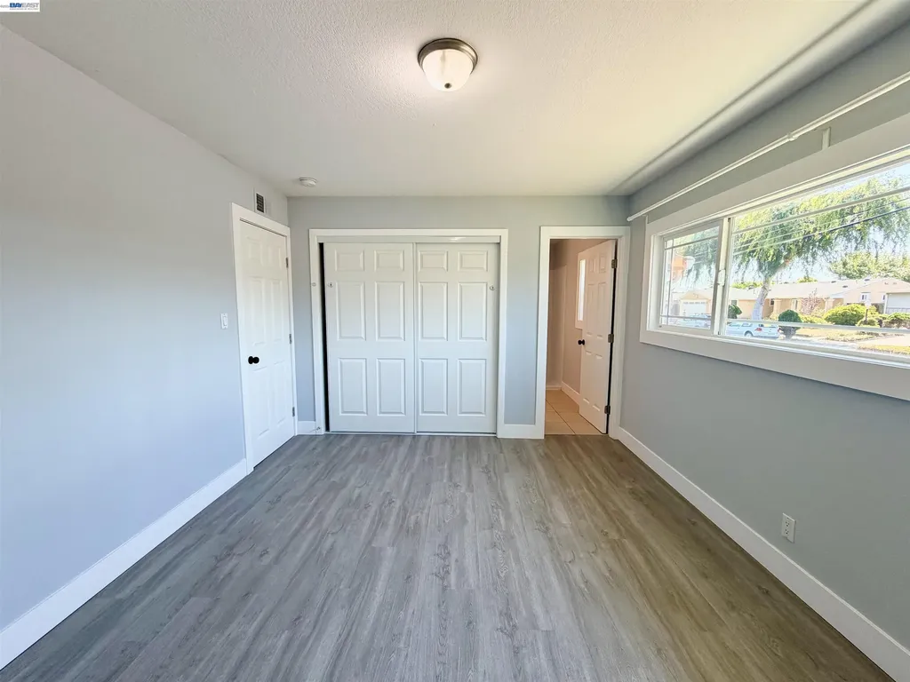 293 Fairway Street Hayward CA 94544