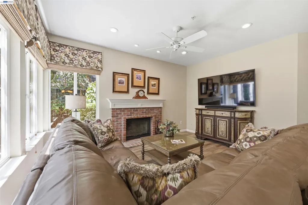 1011 Wynn Circle Livermore CA 94550
