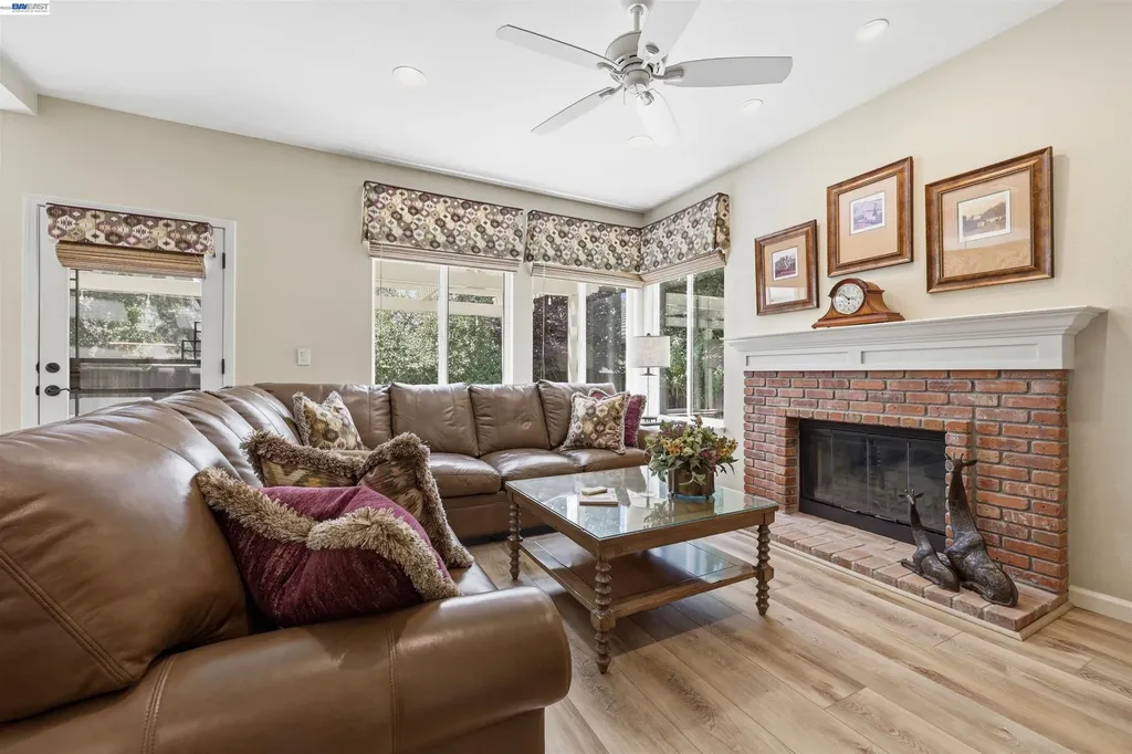 1011 Wynn Circle Livermore CA 94550