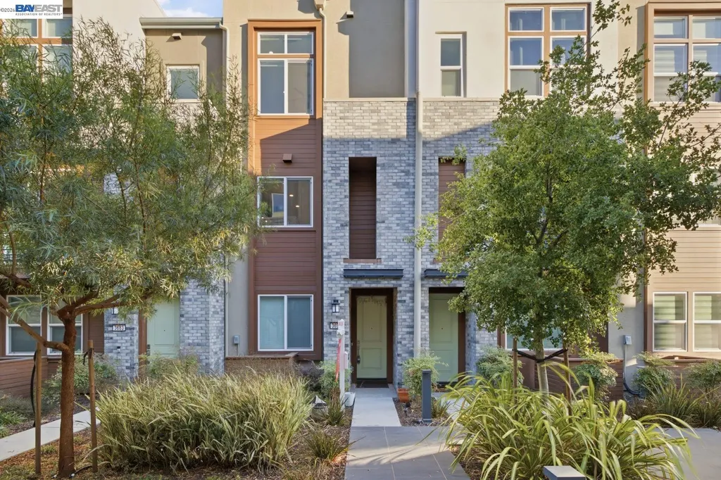 3691 Broadcast Common Fremont CA 94538