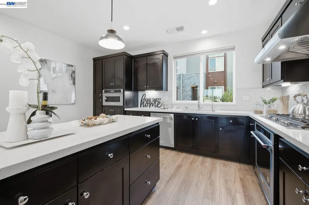 3691 Broadcast Common Fremont CA 94538