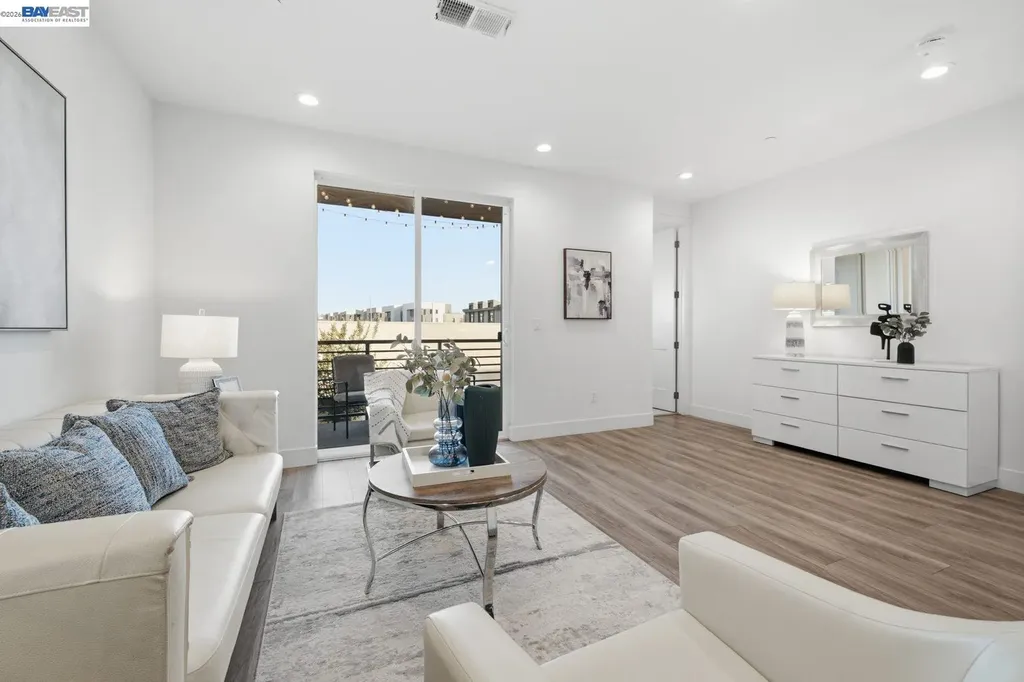 3691 Broadcast Common Fremont CA 94538