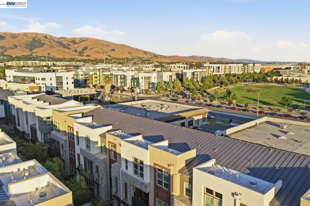 3691 Broadcast Common Fremont CA 94538
