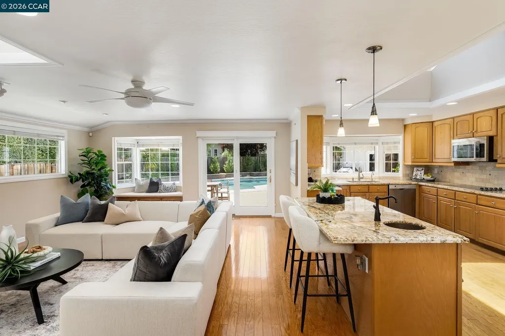 3074 Santa Maria Court Concord CA 94518
