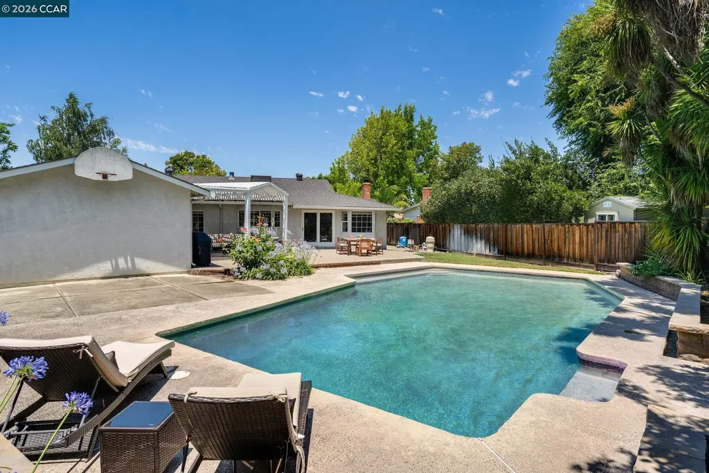 3074 Santa Maria Court Concord CA 94518