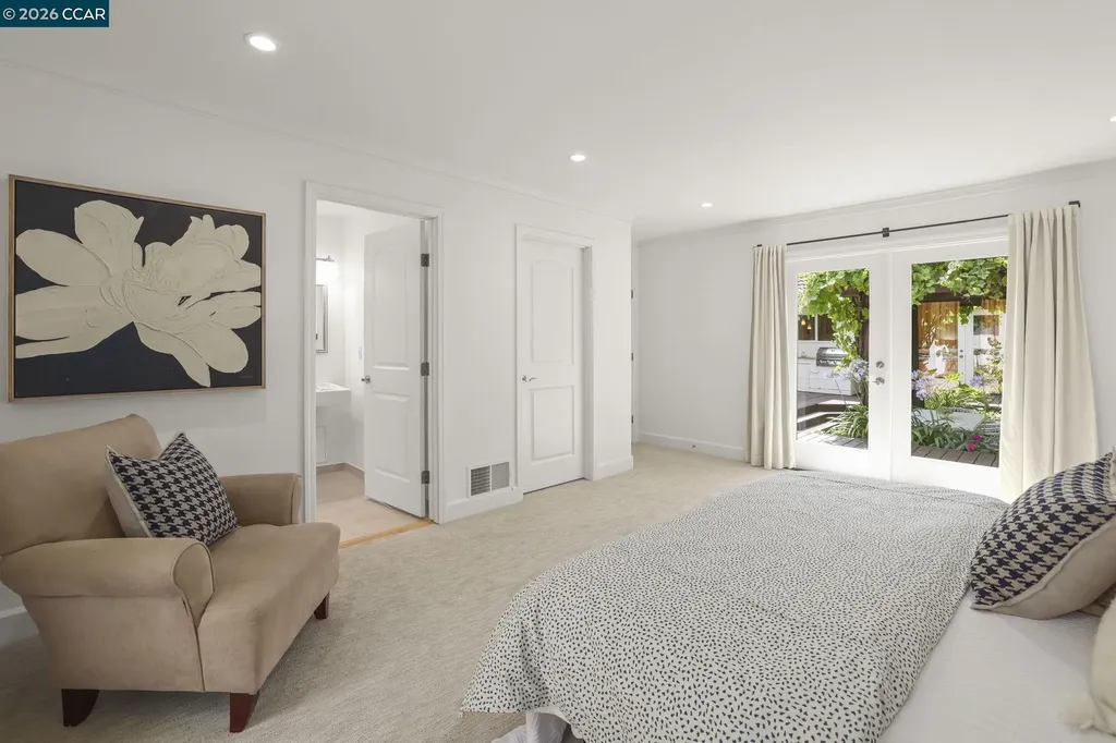 10 Darnby Court Orinda CA 94563