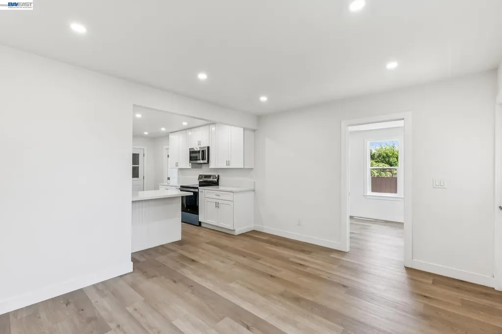 212 Illinois Street Vallejo CA 94590