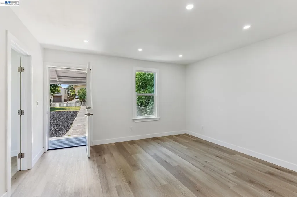 212 Illinois Street Vallejo CA 94590
