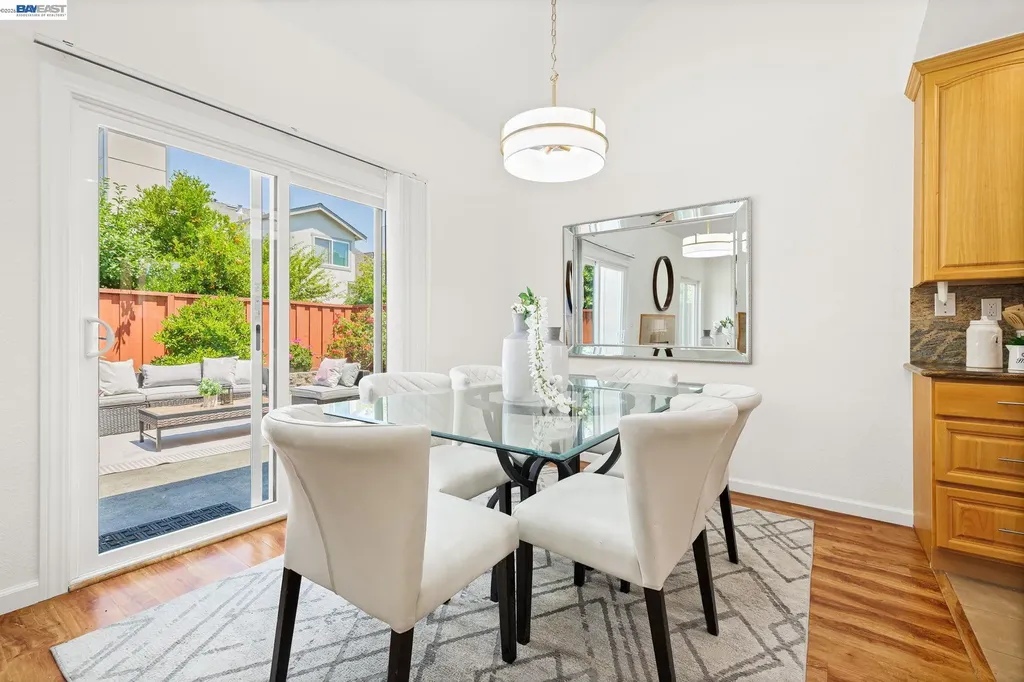 5439 Sunstar Commons Fremont CA 94555
