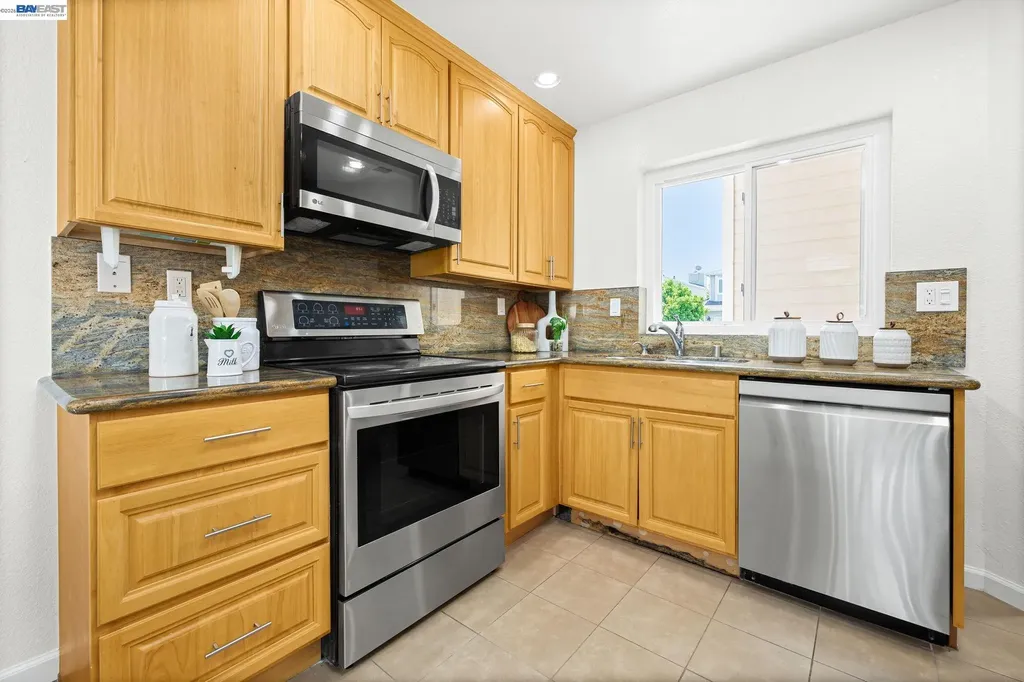 5439 Sunstar Commons Fremont CA 94555