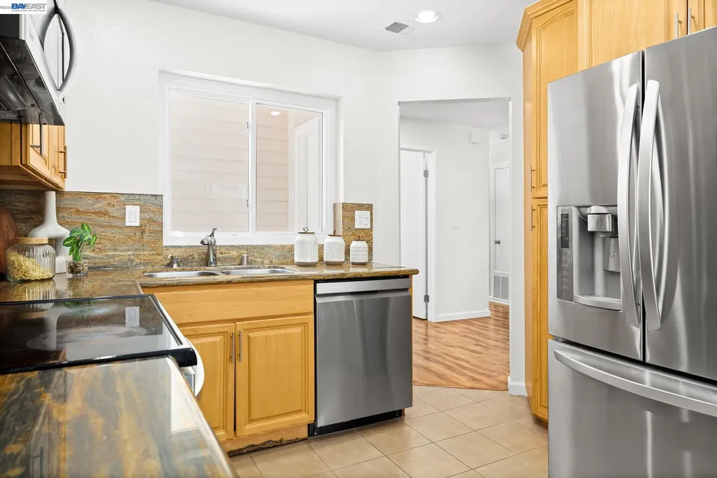 5439 Sunstar Commons Fremont CA 94555