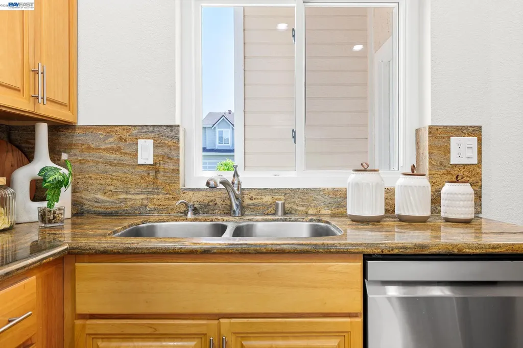 5439 Sunstar Commons Fremont CA 94555