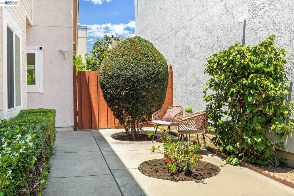 5439 Sunstar Commons Fremont CA 94555