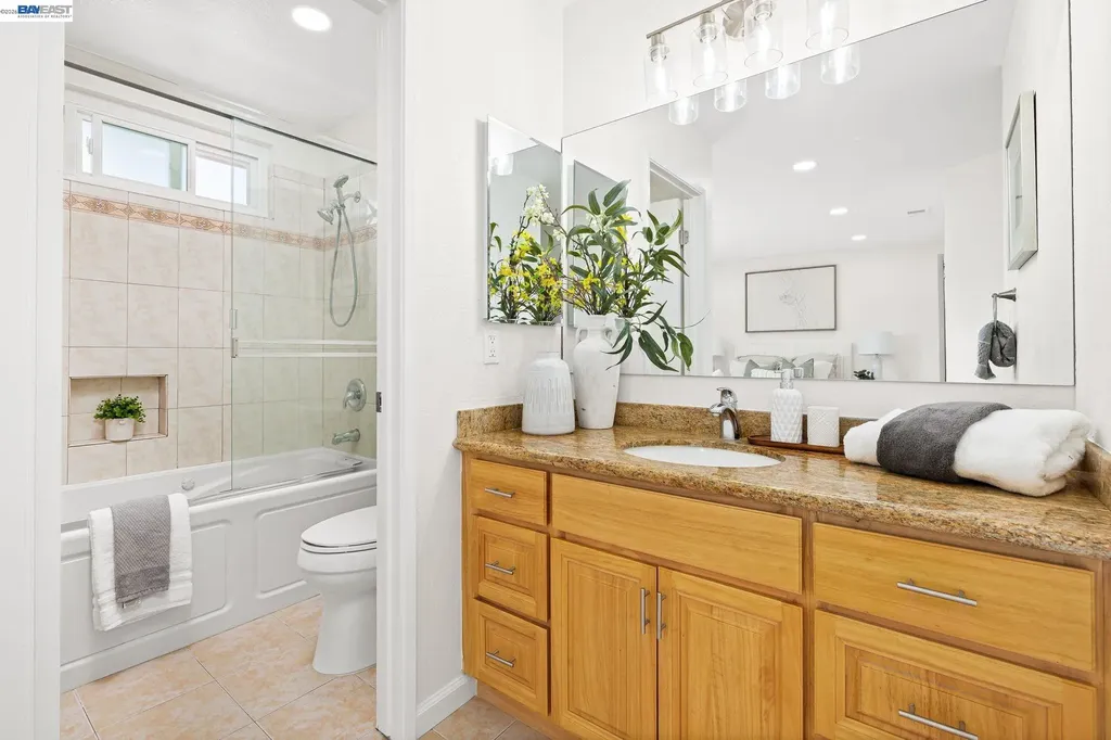 5439 Sunstar Commons Fremont CA 94555