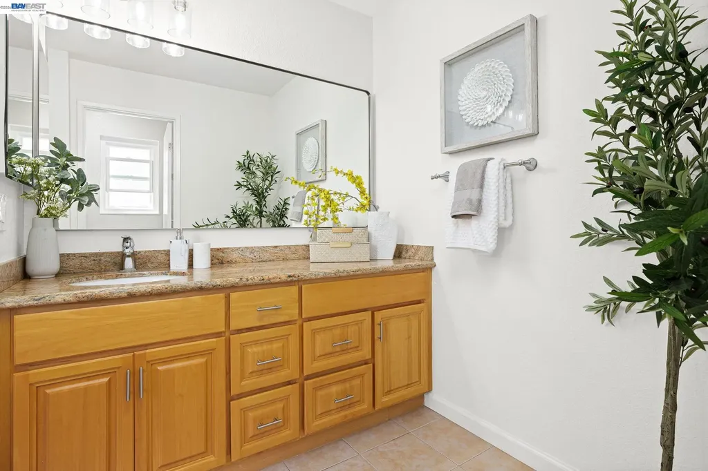 5439 Sunstar Commons Fremont CA 94555