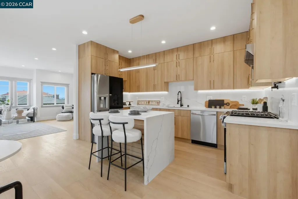 3948 Glen Park Road Oakland CA 94602