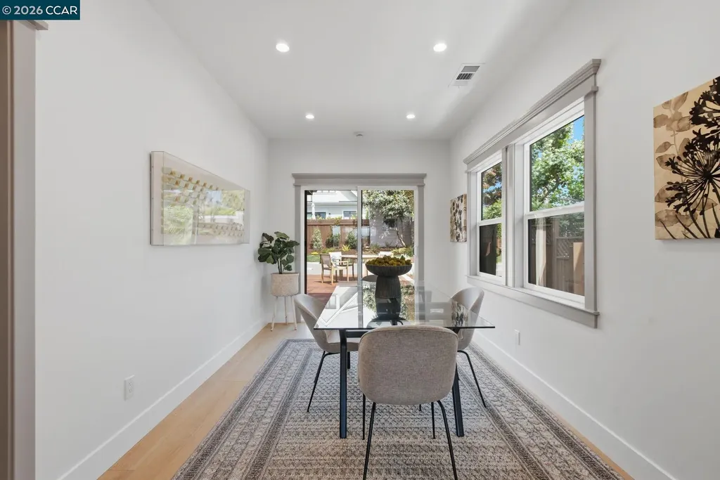 3948 Glen Park Road Oakland CA 94602