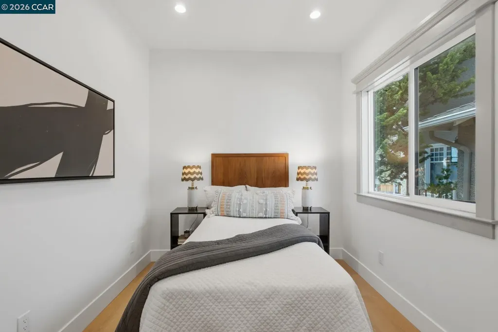 3948 Glen Park Road Oakland CA 94602
