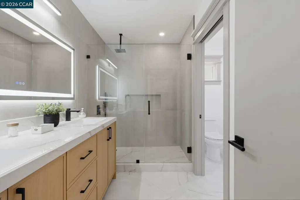 3948 Glen Park Road Oakland CA 94602