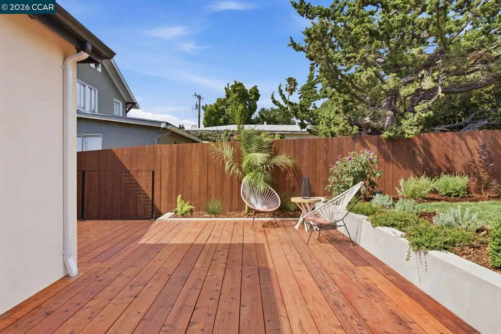 3948 Glen Park Road Oakland CA 94602