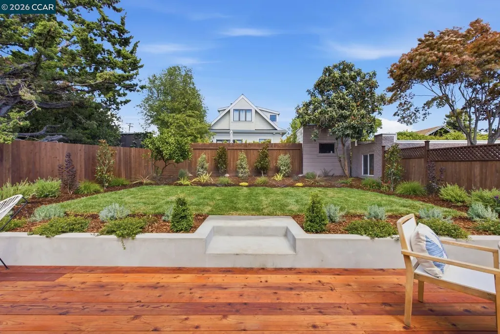 3948 Glen Park Road Oakland CA 94602