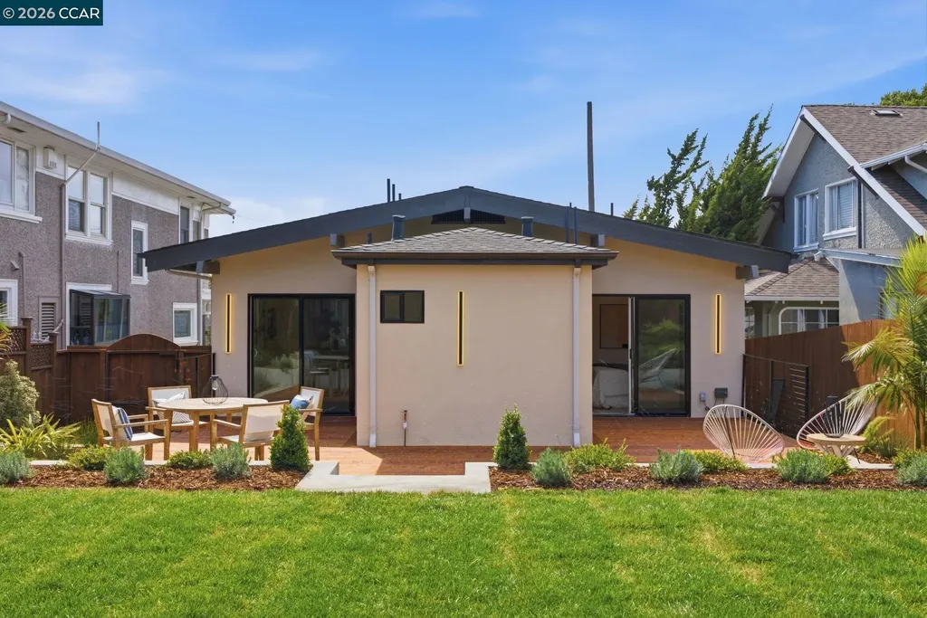 3948 Glen Park Road Oakland CA 94602