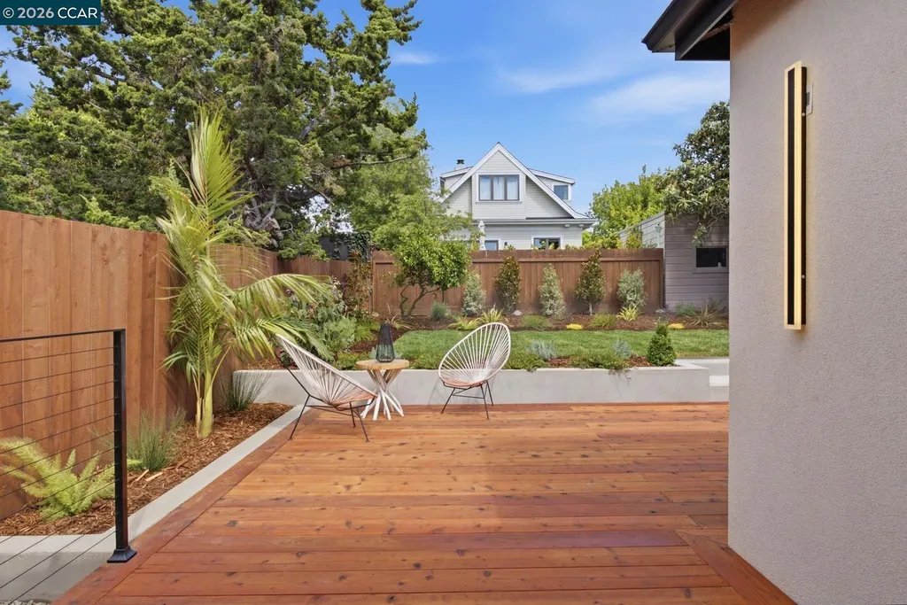 3948 Glen Park Road Oakland CA 94602