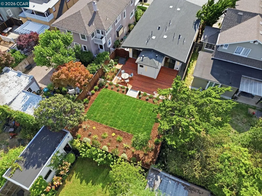 3948 Glen Park Road Oakland CA 94602