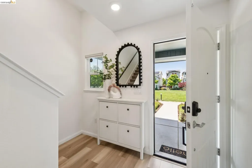 24157 Amaranth Loop Hayward CA 94541