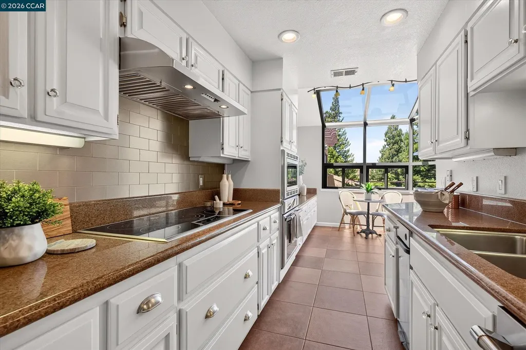 3279 Mt Diablo Court Lafayette CA 94549