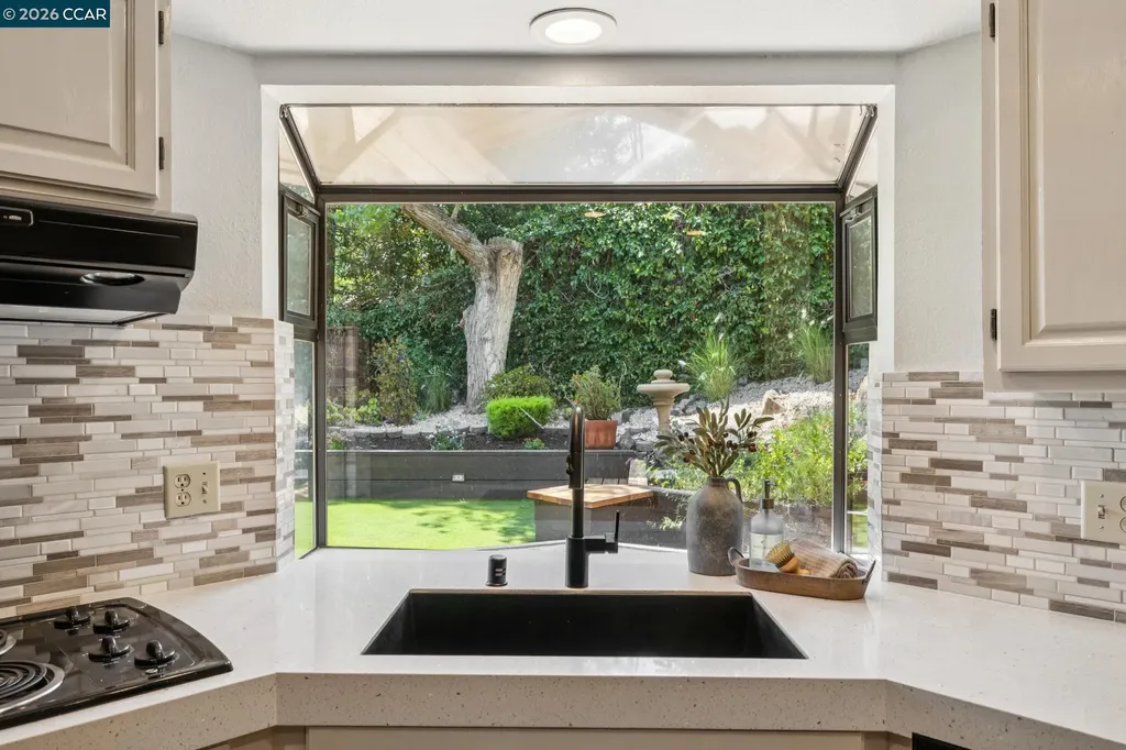 1 Heritage Oaks Road Pleasant Hill CA 94523