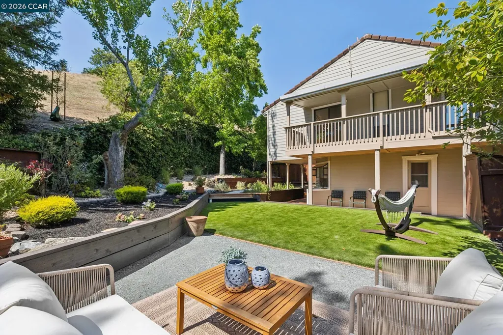 1 Heritage Oaks Road Pleasant Hill CA 94523