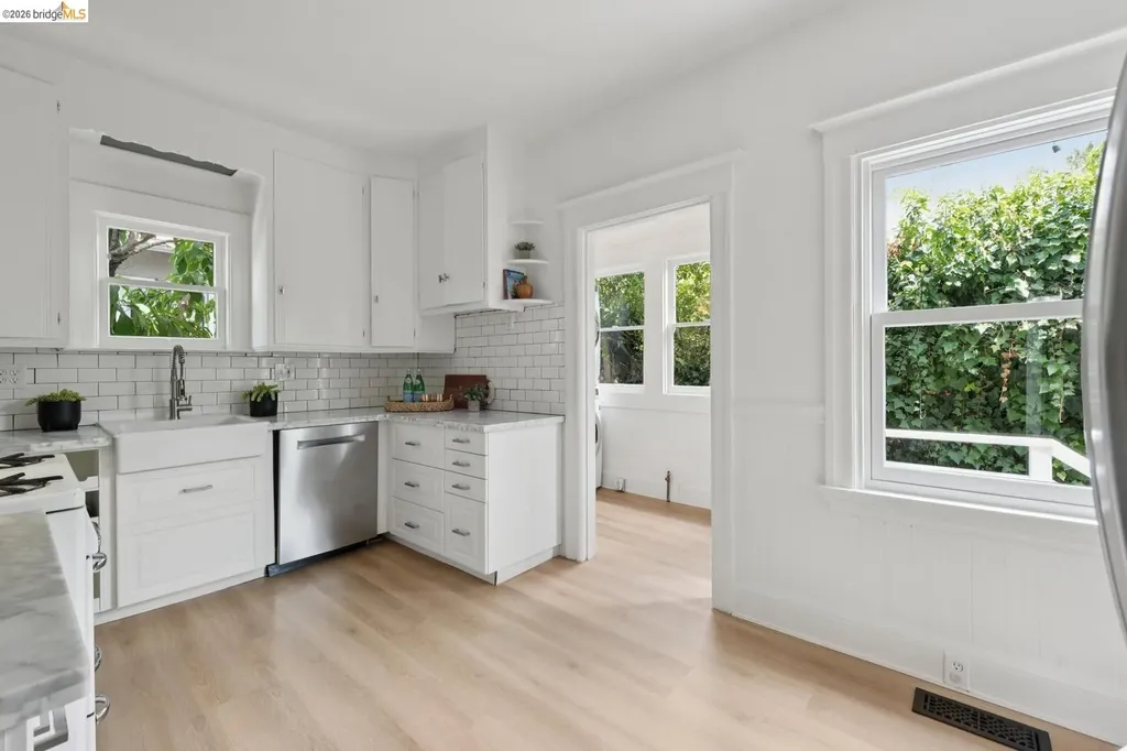 4510 Webster Street Oakland CA 94609