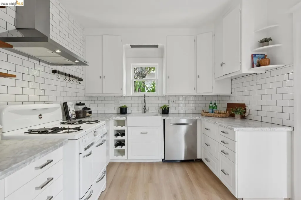 4510 Webster Street Oakland CA 94609