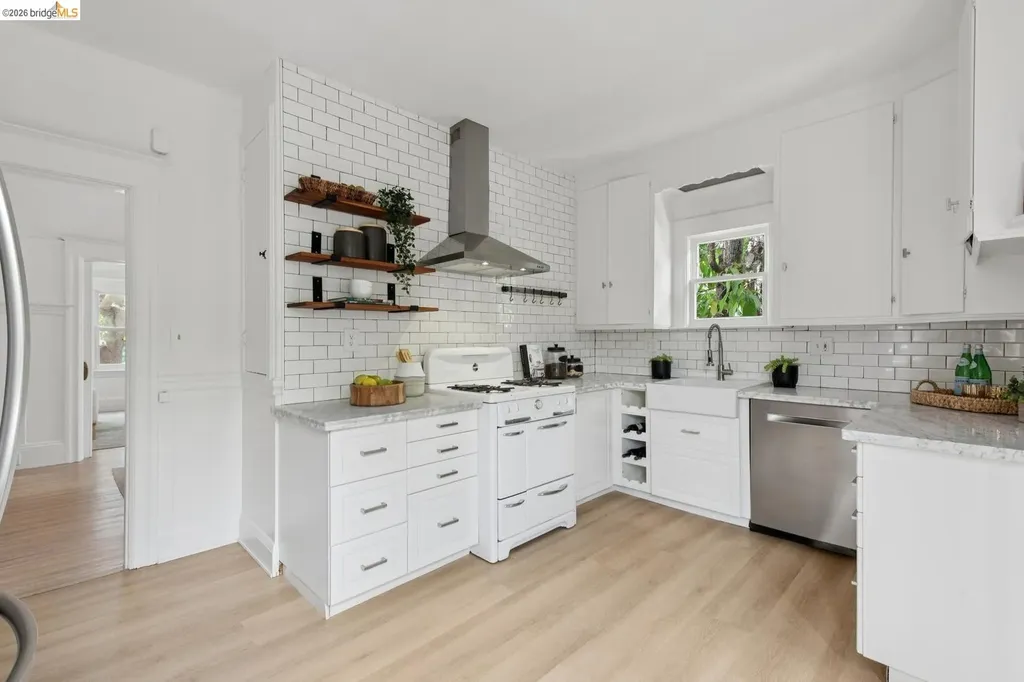 4510 Webster Street Oakland CA 94609
