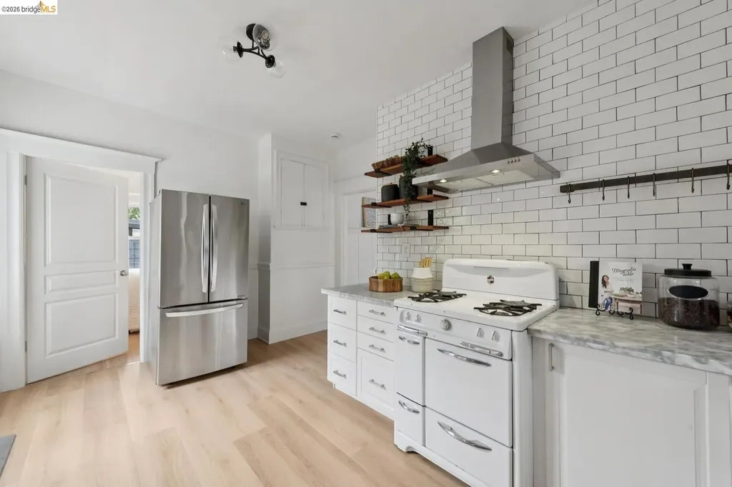 4510 Webster Street Oakland CA 94609