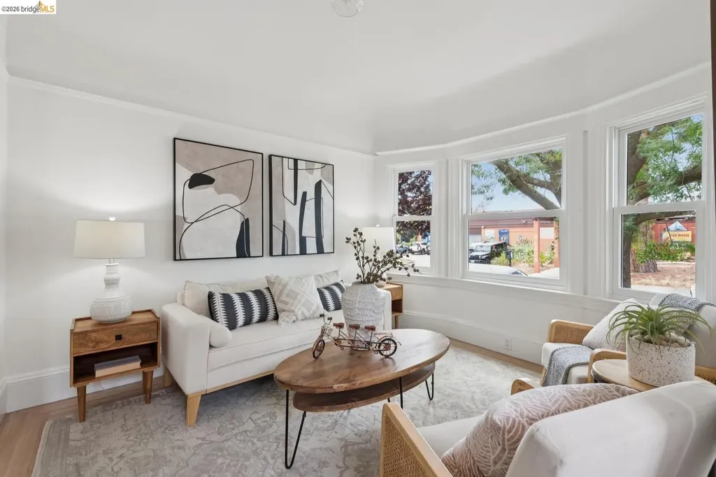 4510 Webster Street Oakland CA 94609