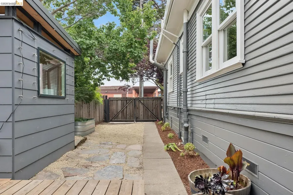 4510 Webster Street Oakland CA 94609