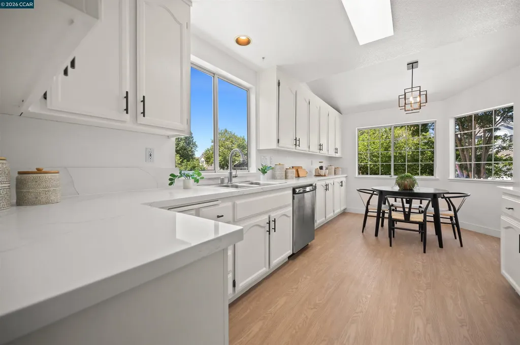 1731 Indian Wells Way Clayton CA 94517