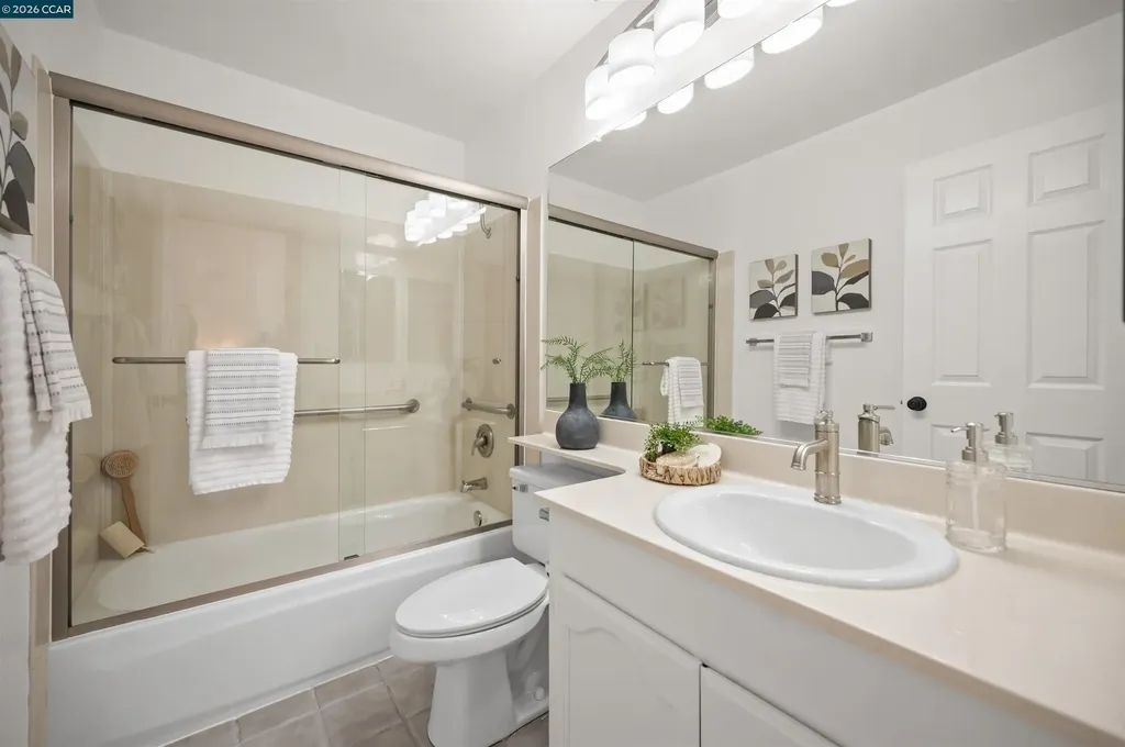 1731 Indian Wells Way Clayton CA 94517