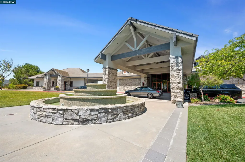 1731 Indian Wells Way Clayton CA 94517