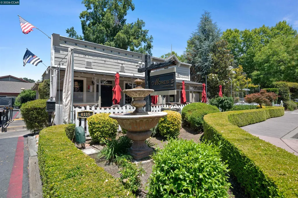 1731 Indian Wells Way Clayton CA 94517