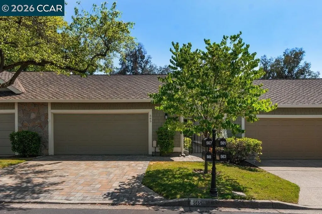 565 Silver Lake Drive Danville CA 94526
