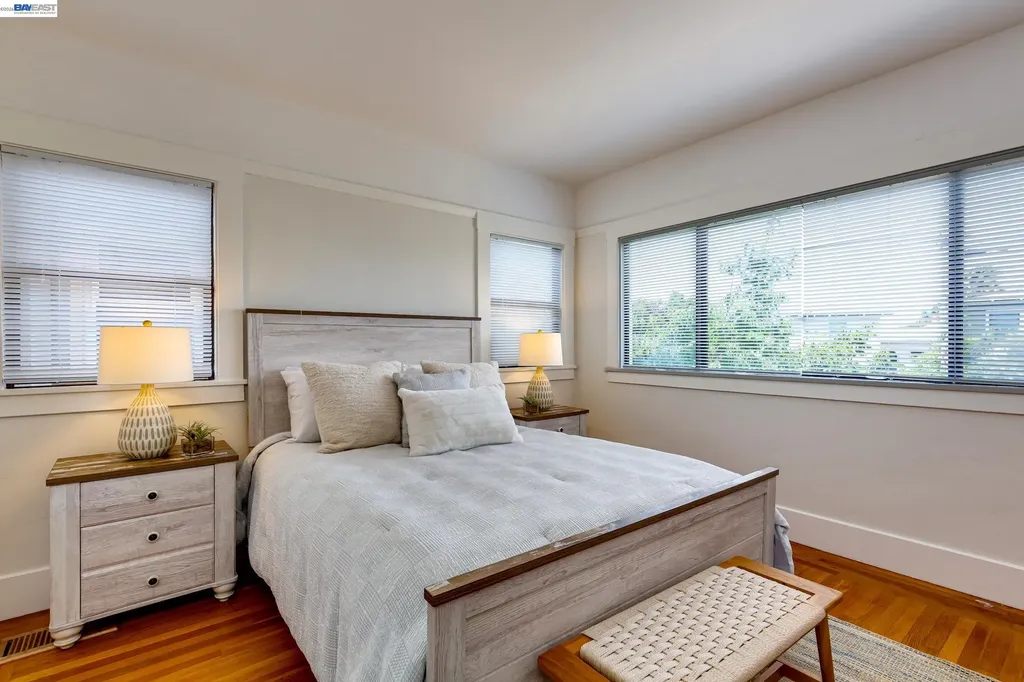 1017 Pearl Street Alameda CA 94501